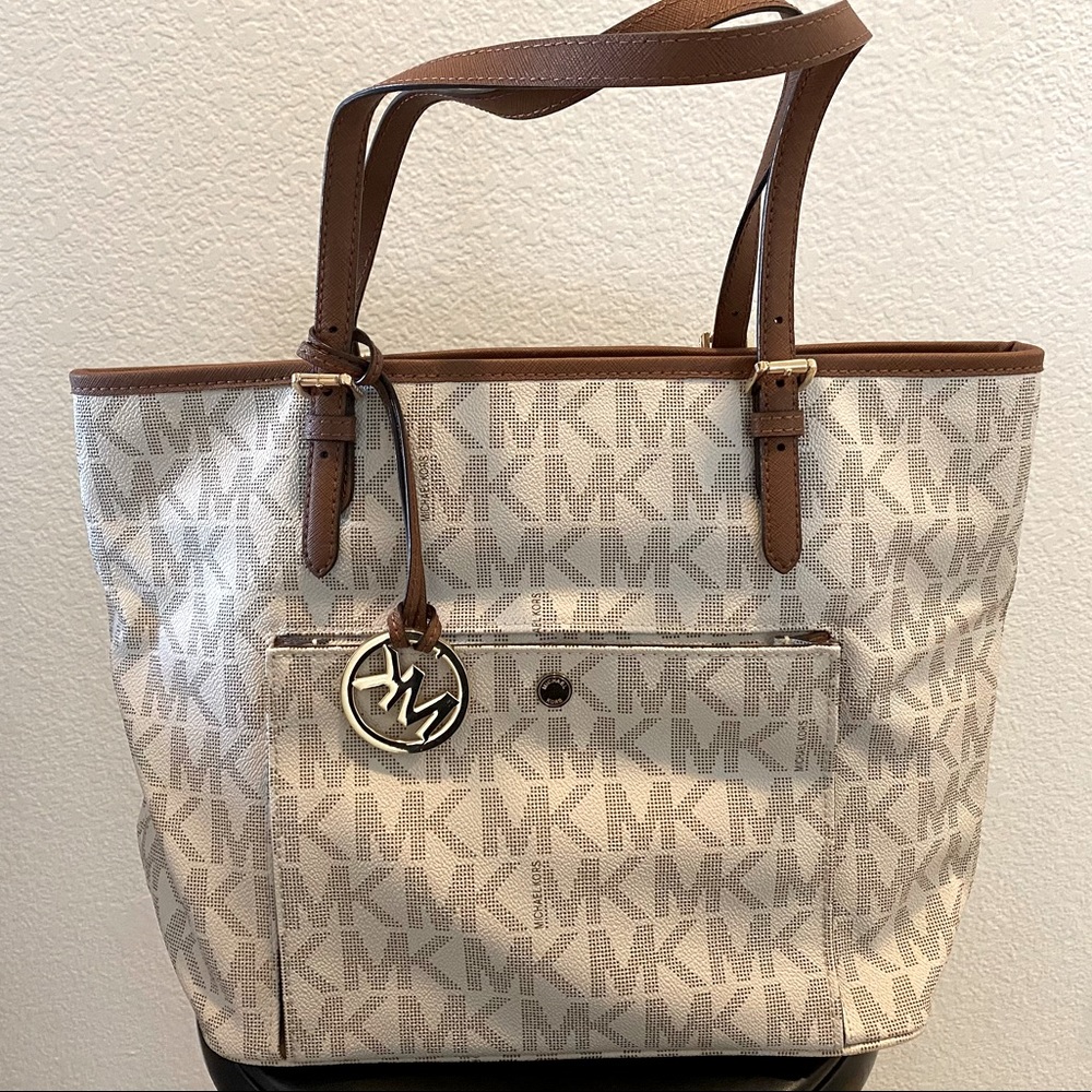 Michael Kors Shoulder Bag